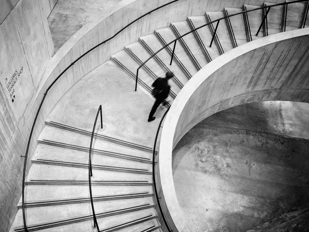 Step in Stairs von Debarshi Mukherjee