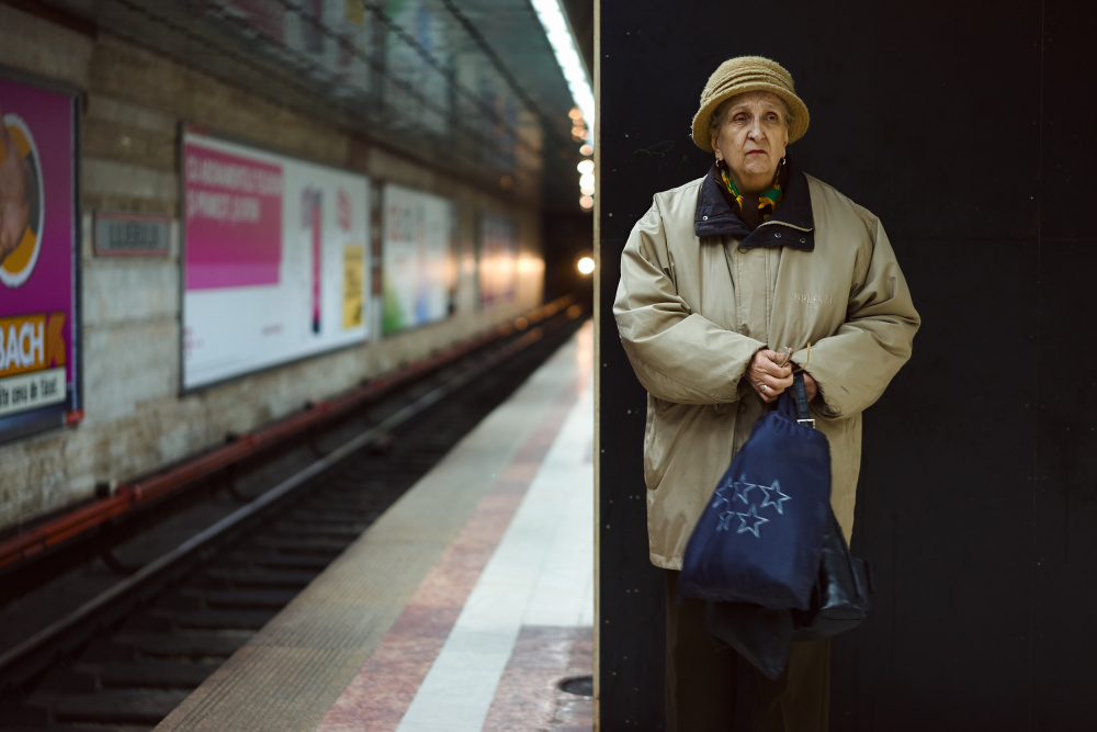 Waiting for the Train von Denis Malciu