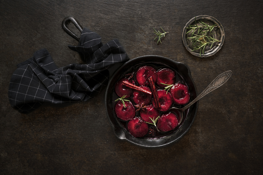 Poached plums von Diana Popescu