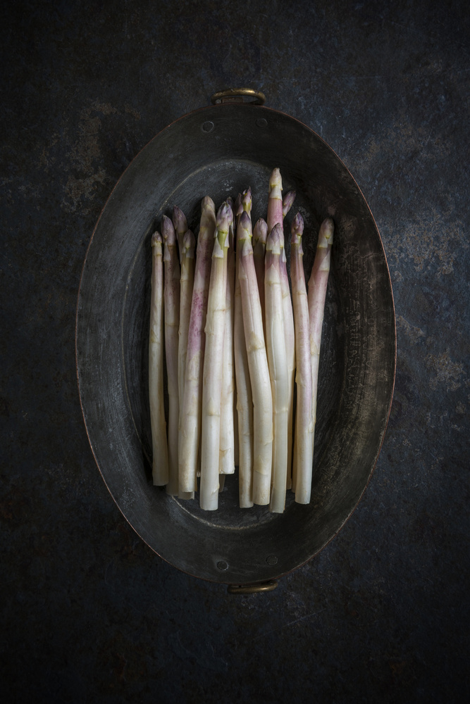 White asparagus von Diana Popescu