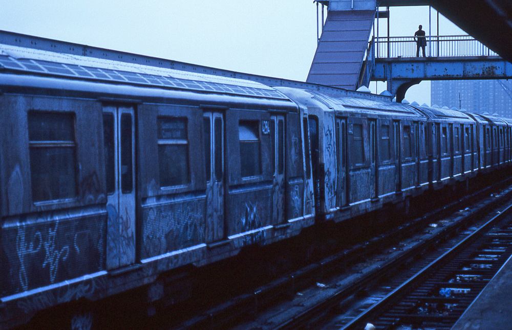 The train (from the series &quot;New York Blues&quot;) von Dieter Matthes