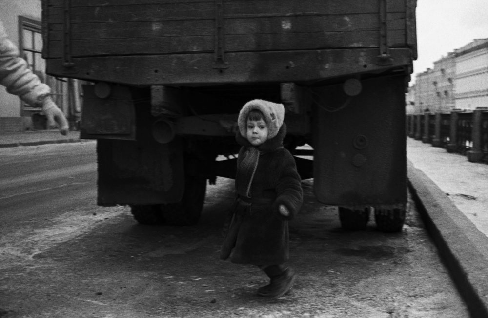 Come! (from the series &quot;Childhoods&quot; and &quot;St.Petersburg&quot;) von Dieter Matthes