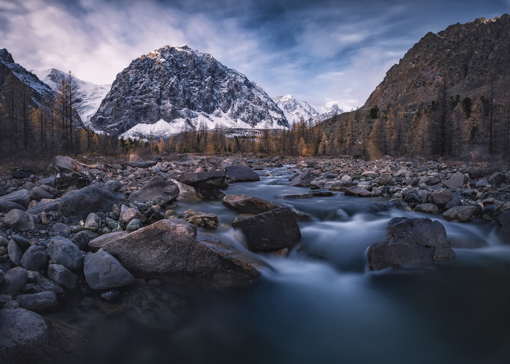 Actru valley von Dmitry Kupratsevich