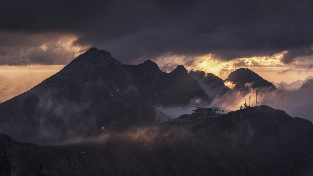 Caucasus mountains von Dmitry Kupratsevich