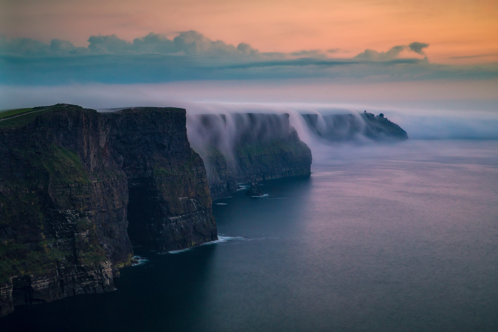 cloud falls von Donald Luo