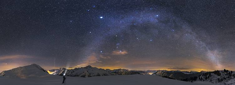 Under the Starbow von Dr. Nicholas  Roemmelt