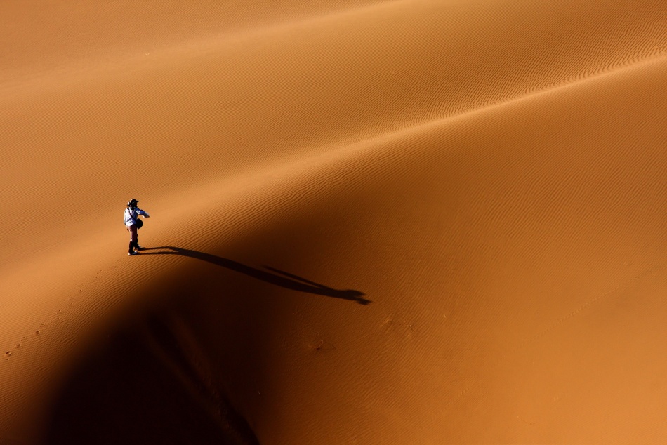 The golden light and long shadows von Ebrahim Bakhtari bonab