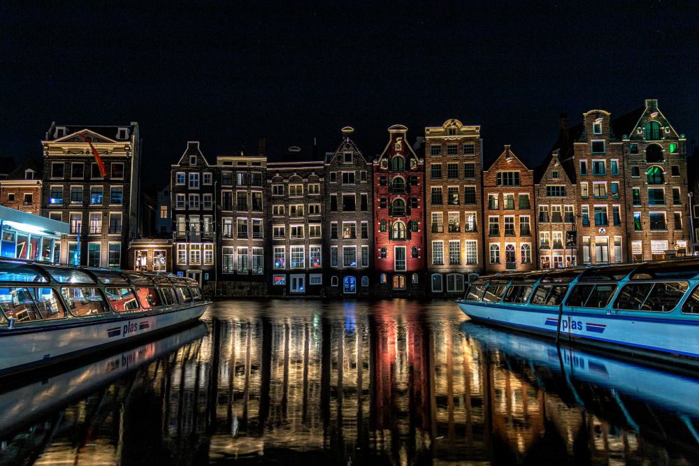 &quot;Dancing Houses&quot; on the Damrak Canal in Amsterdam von Eduardo Mosqueira Rey