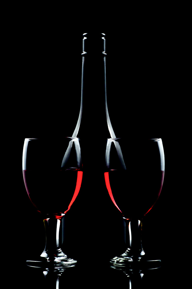 two red wine in the glasses von Edy Pamungkas