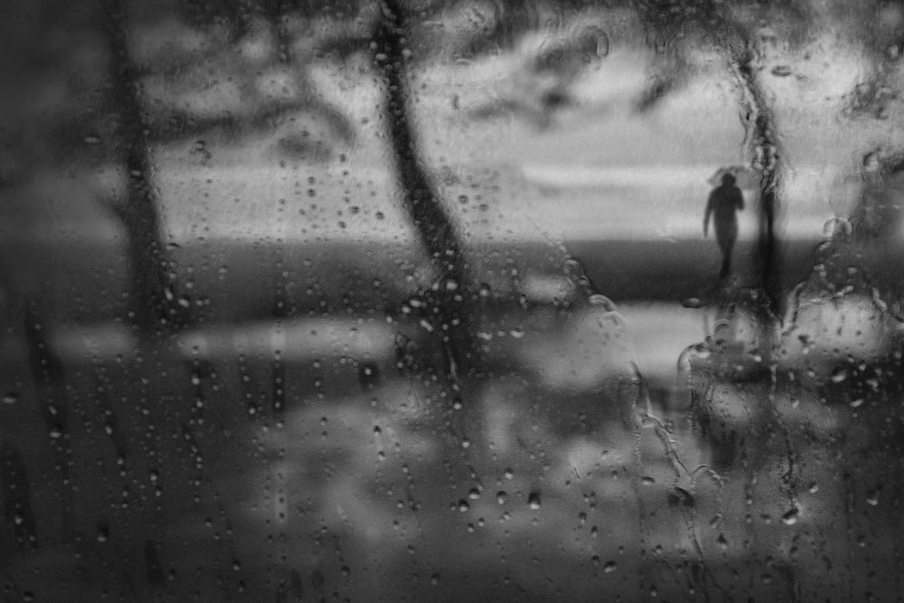 In the silent rain von Ekkachai Khemkum