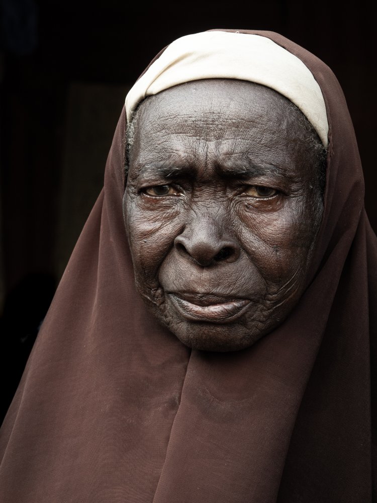 elderly woman von Elena Molina