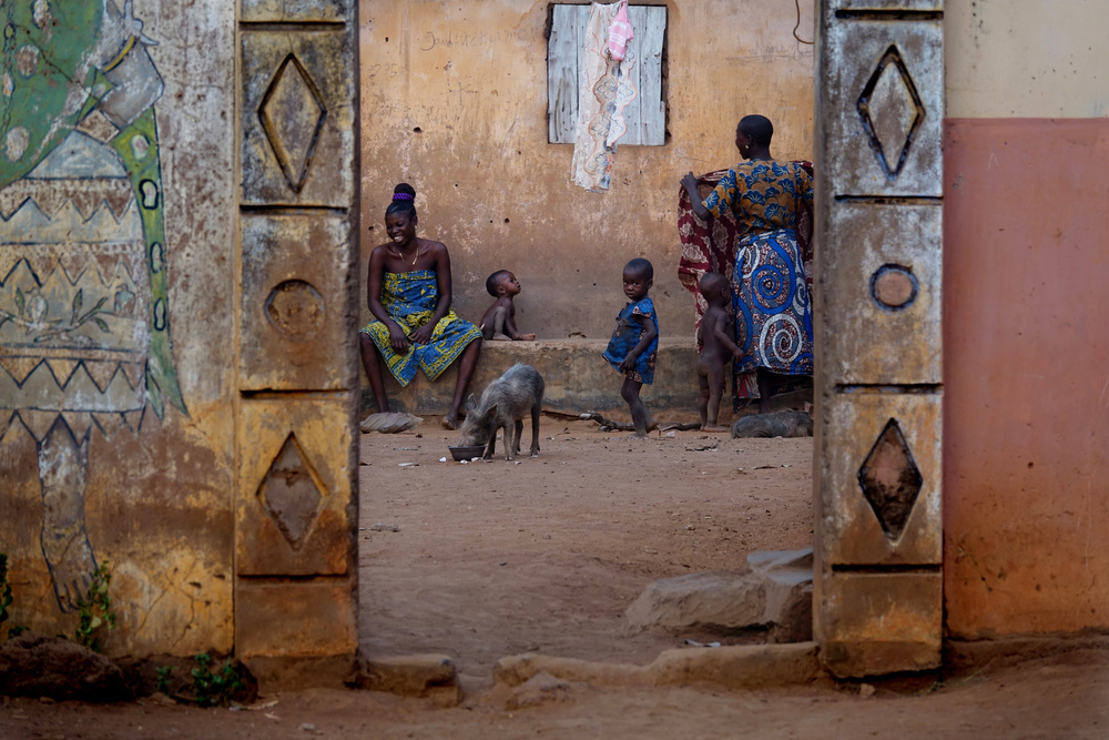 Benin, this is only the entrance von Elena Molina