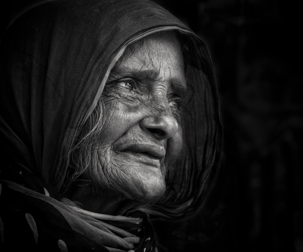 the loneliness of old age von Elena Molina