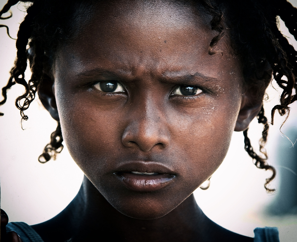 A girl in the Danakil desert von Elena Molina