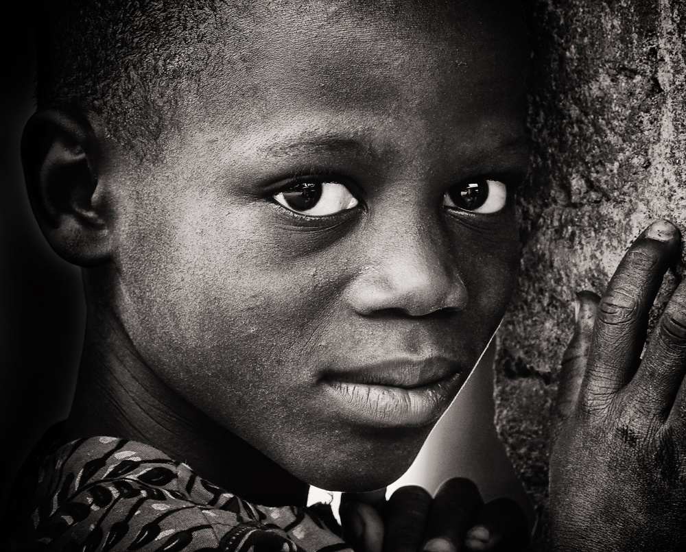 No words needed (Benin), b&amp;w version von Elena Molina