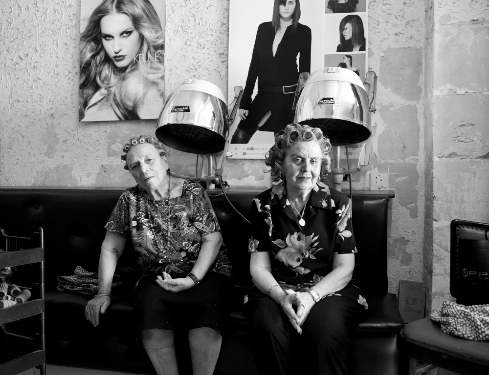 At  the hairdresser&#039;s. von Ellen Van Deelen