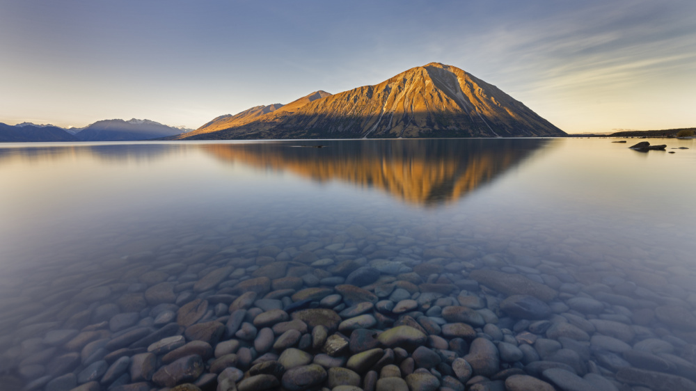 Across from Lake Ohau von Emanuel Papamanolis