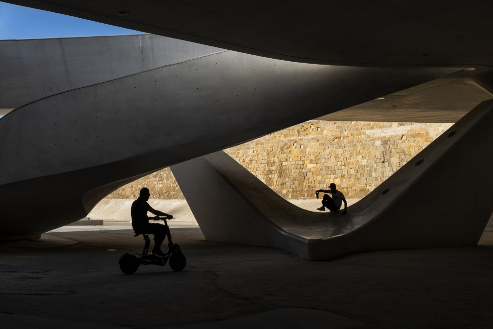 Under The Bridge von Emel Sefer