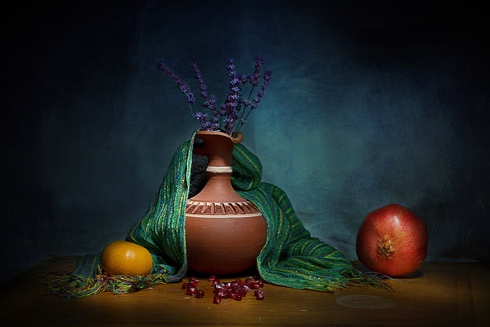 STILL LIFE von Emine Basa