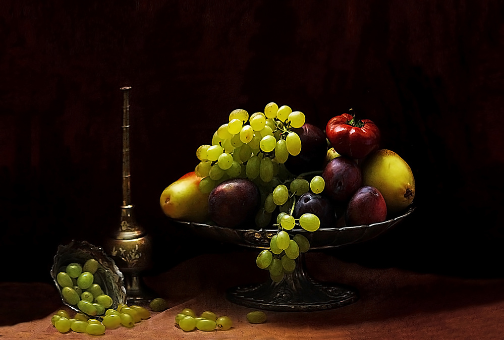 STILL LIFE von Emine Basa