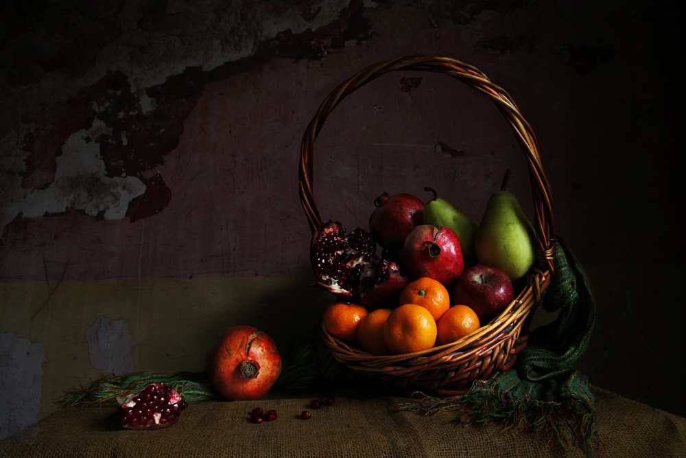 STILL LIFE von Emine Basa