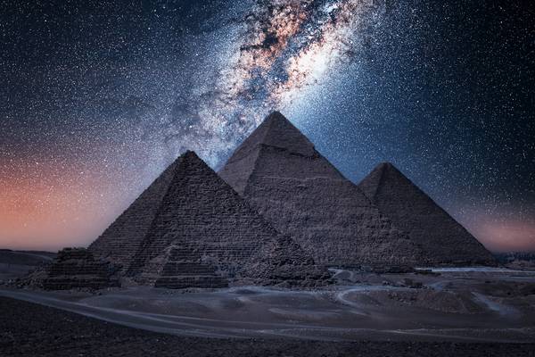 Egyptian Night von Emmanuel Charlat