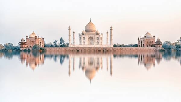 Taj Mahal Monument von Emmanuel Charlat