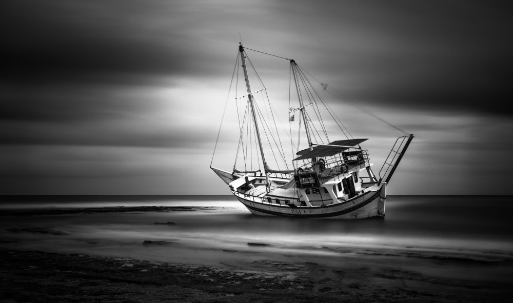 Shipwreck von Emmanuel Chatas