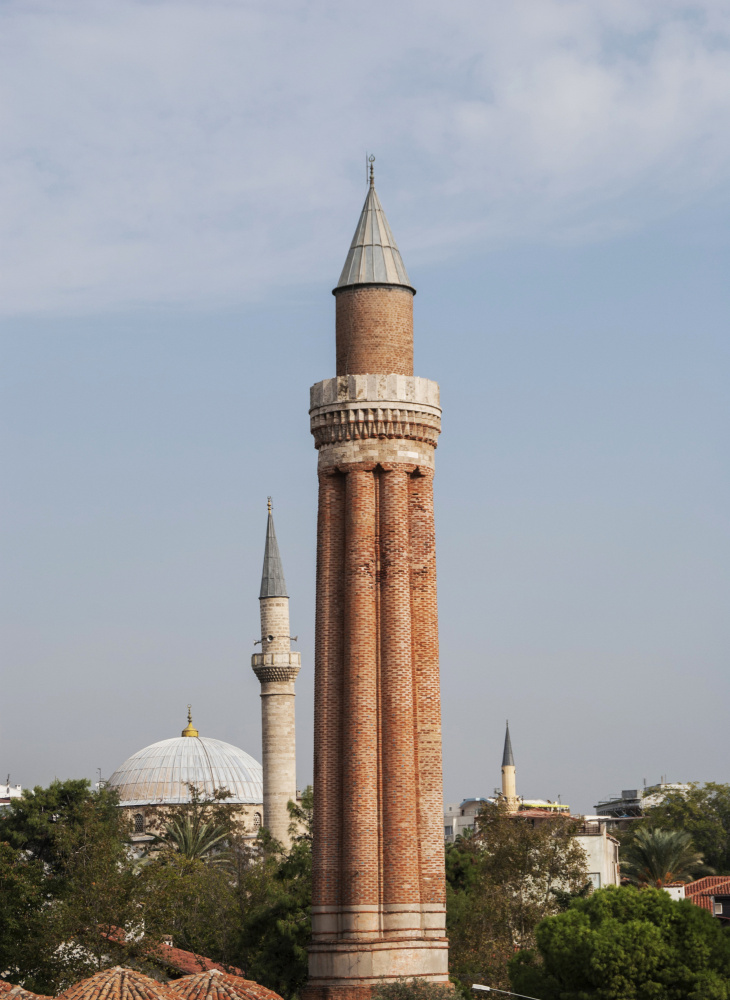 historical mosque from Antalya, Turkey von engin akyurt