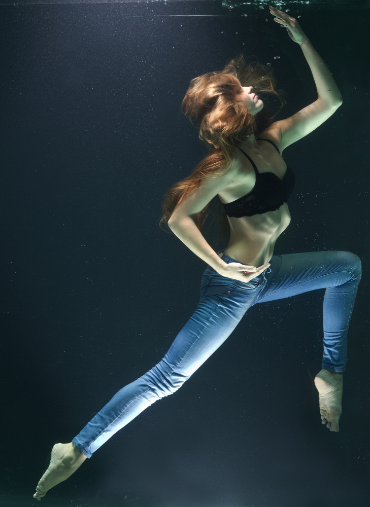 underwater artistic portrait shooting von engin akyurt