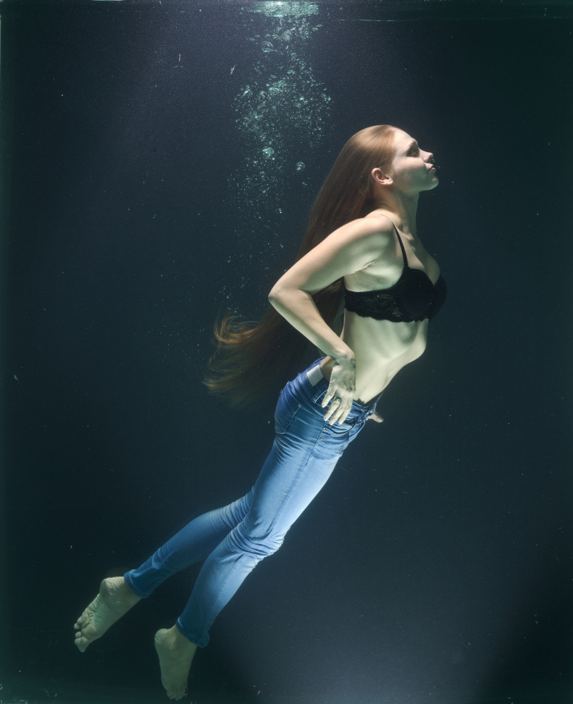 underwater artistic portrait shooting von engin akyurt