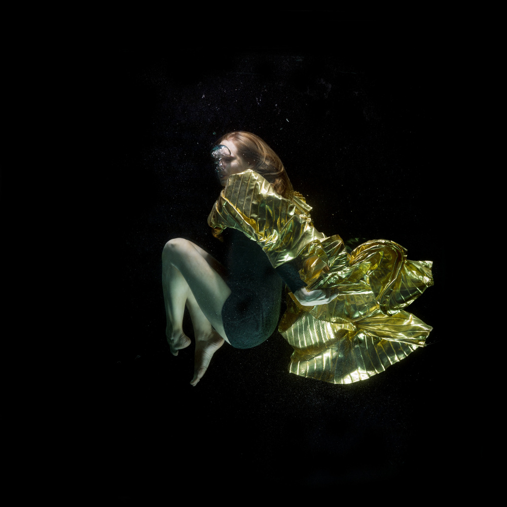 underwater artistic portrait shooting von engin akyurt