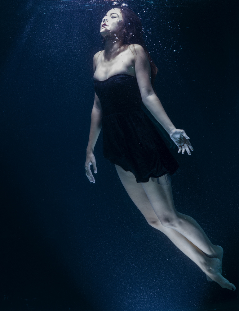 underwater artistic portrait shooting von engin akyurt