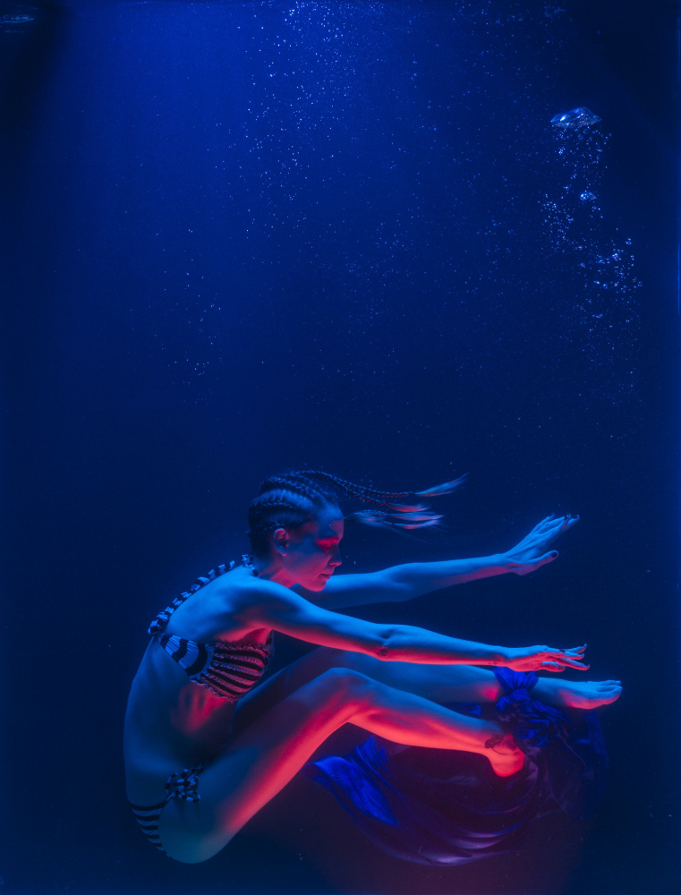 underwater artistic portrait shooting von engin akyurt