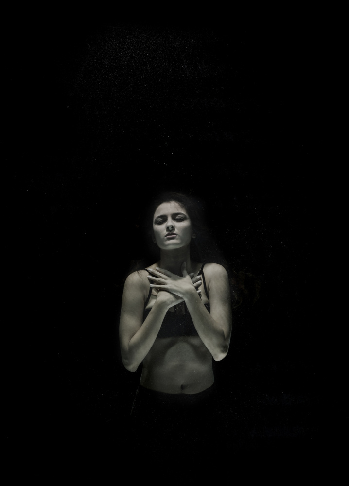 underwater artistic portrait shooting von engin akyurt