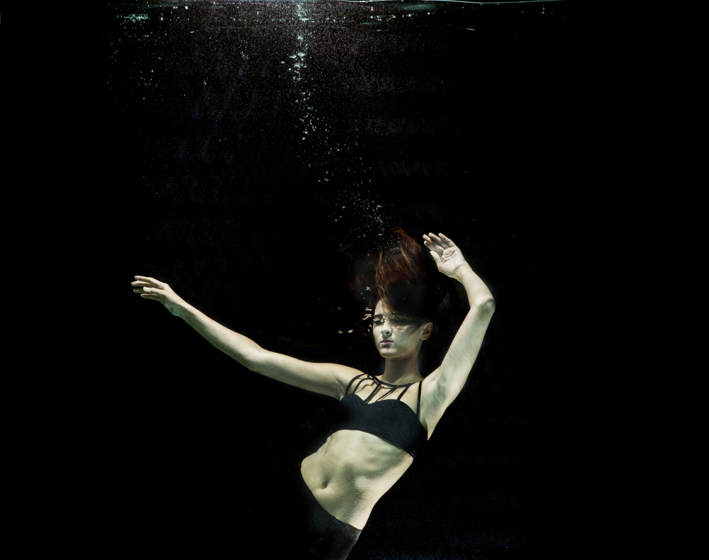 underwater artistic portrait shooting von engin akyurt