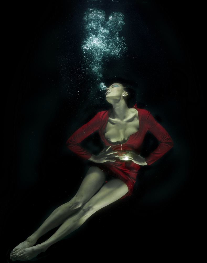 underwater artistic portrait shooting von engin akyurt