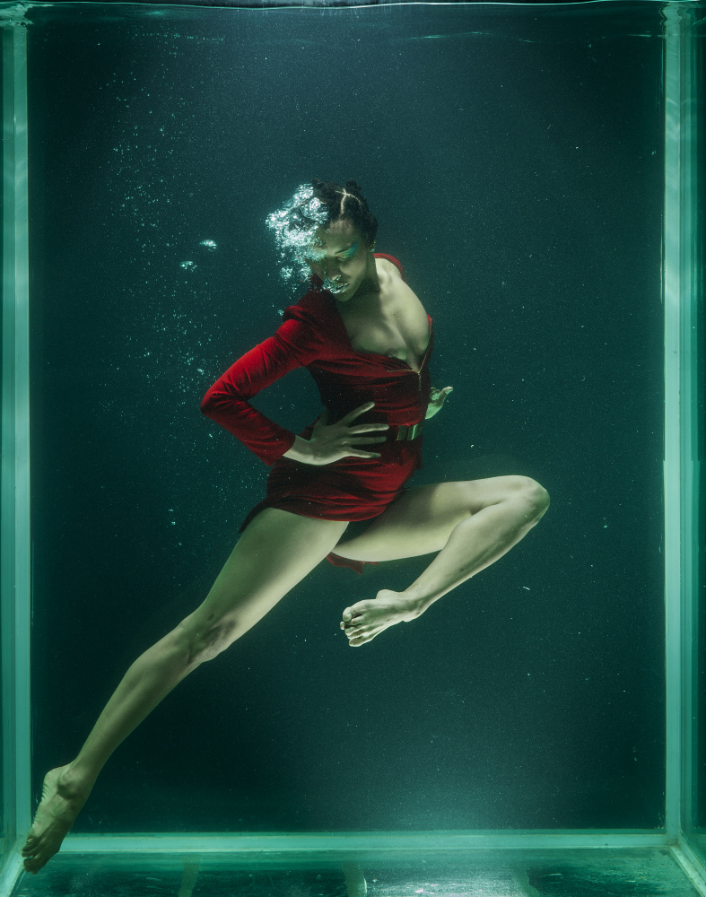 underwater artistic portrait shooting von engin akyurt