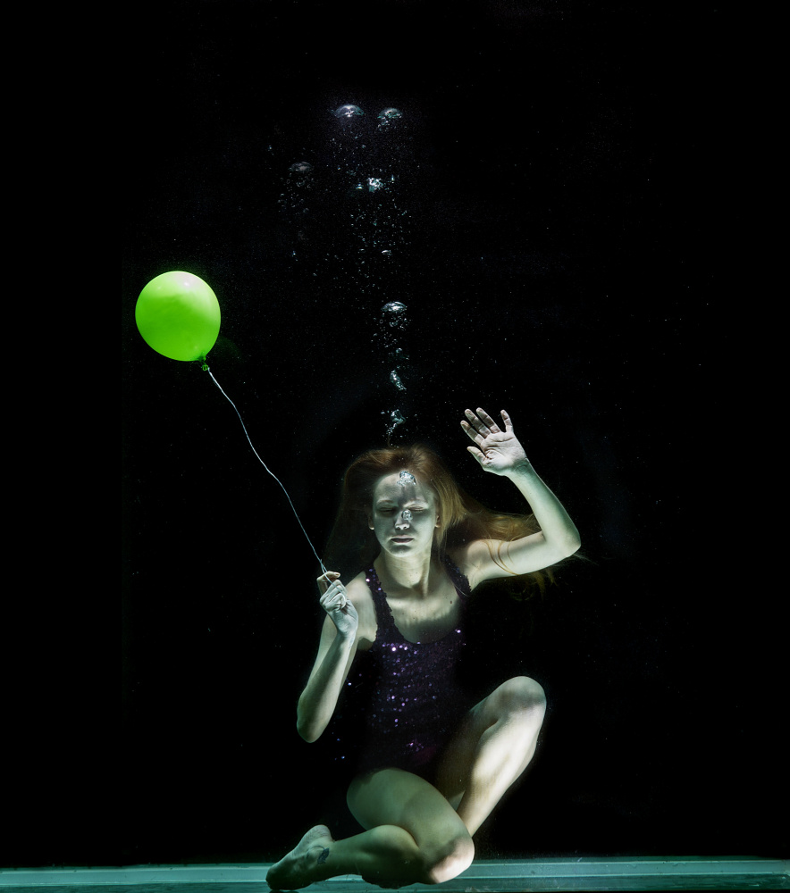 underwater artistic portrait shooting von engin akyurt