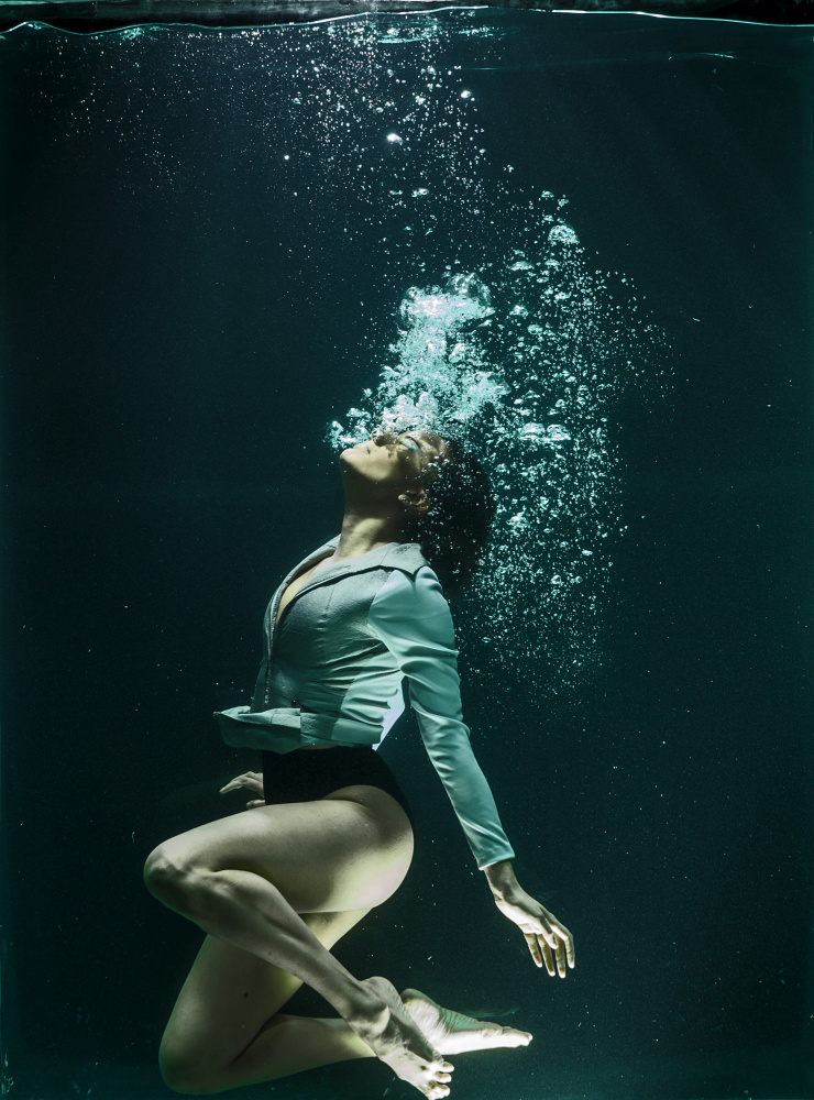 underwater artistic portrait shooting von engin akyurt