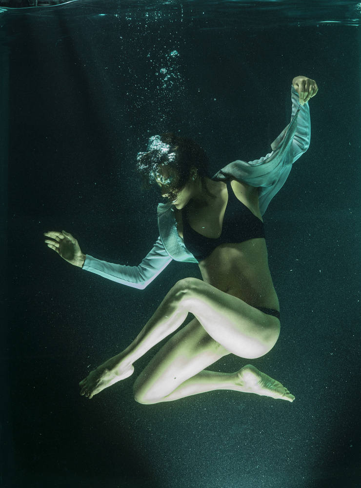 underwater artistic portrait shooting von engin akyurt