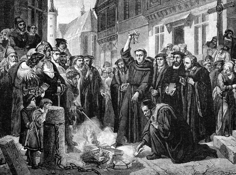 Martin Luther (1483-1546) Publicly Burning the Pope's Bull in 1521 (engraving) von English School, (19th century)