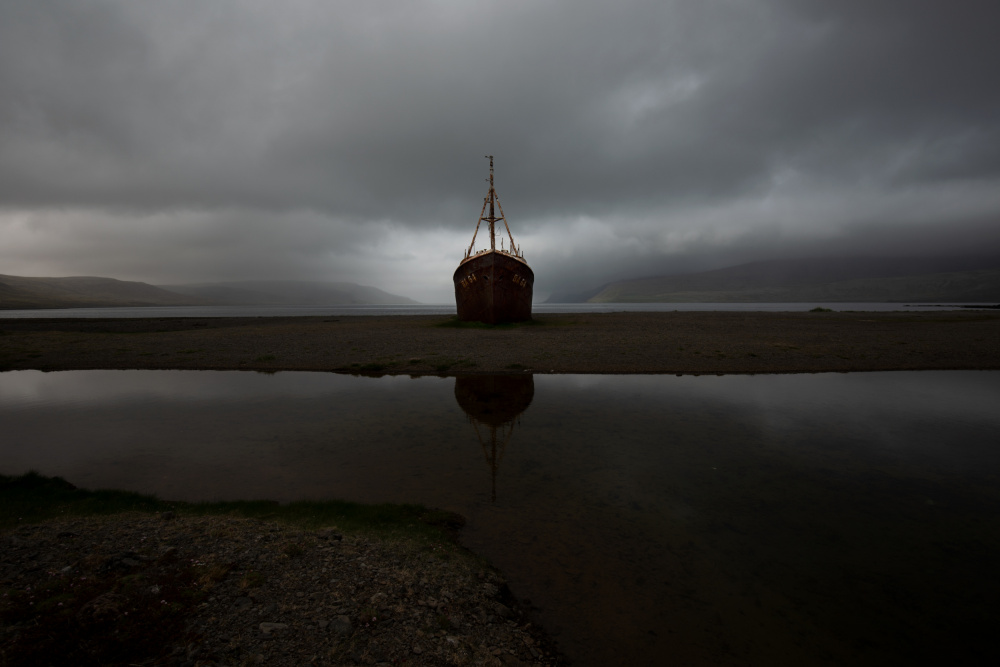 Ghost ship von Erik Engström