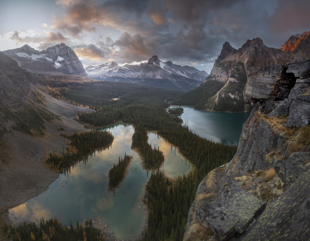 Sunset in Yoho von Evgeny Chertov