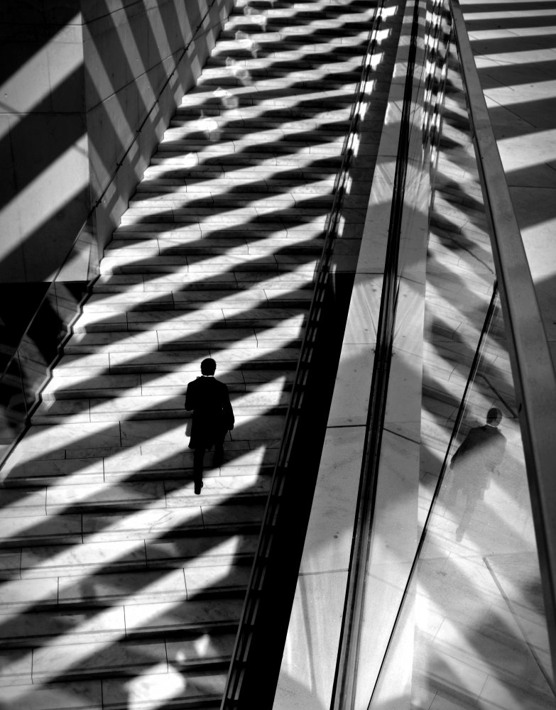 Walking light and shadows von Ezequiel59