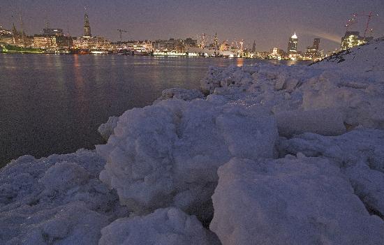 Winter in Hamburg von Fabian Bimmer