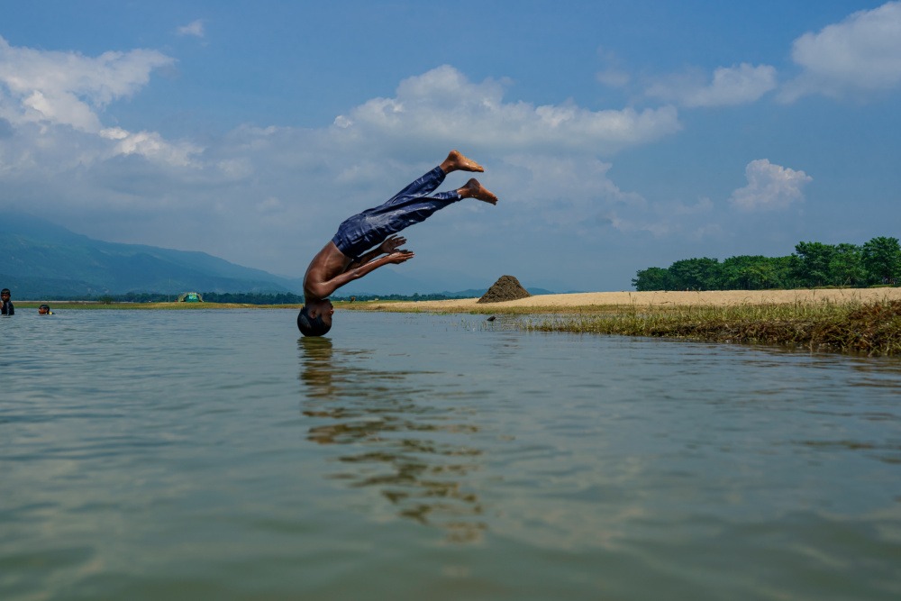 Moment before splash von Fahad Ahmed