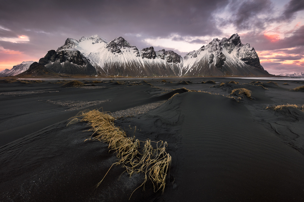 Black Sands von Fegari