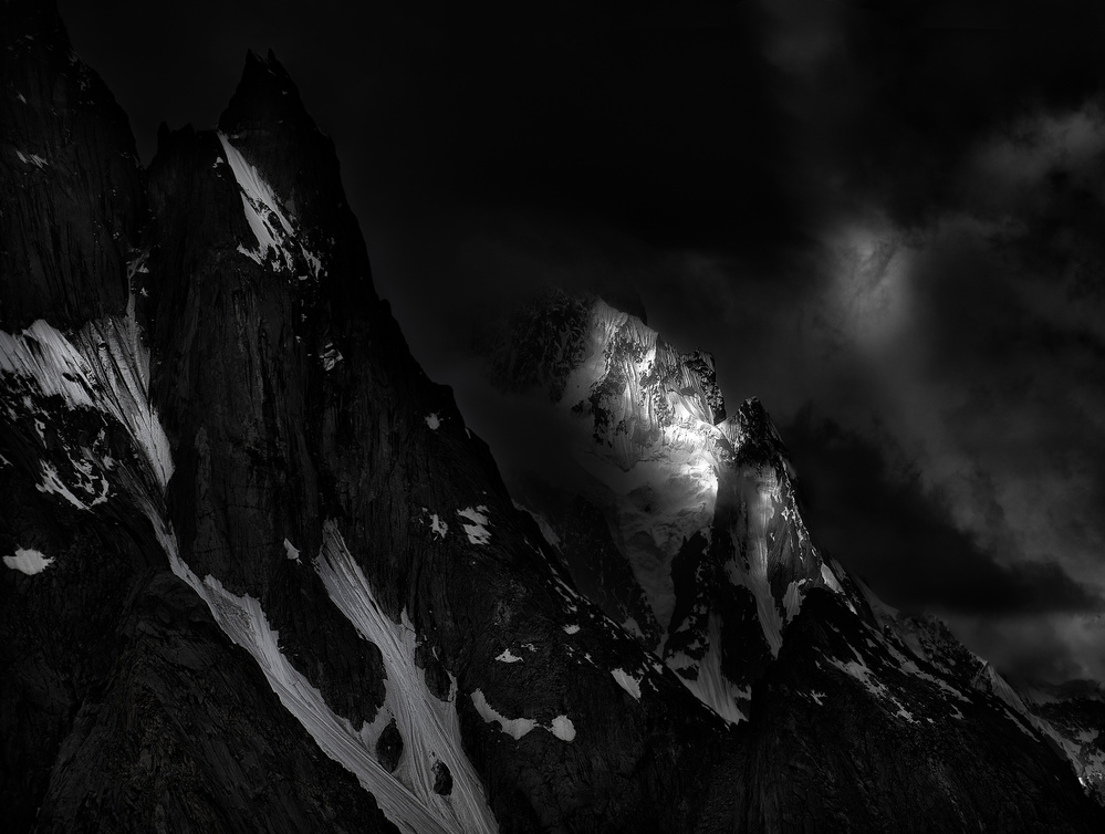 Mountain Lights von FEI SHI