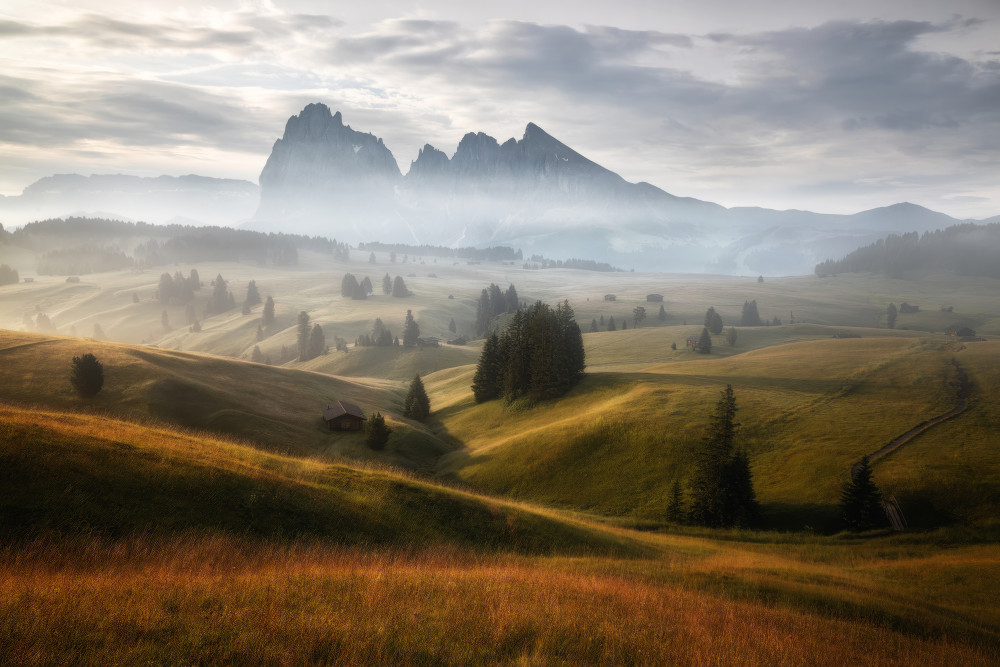 Dolomite plateau at dawn von Fiorenzo Carozzi